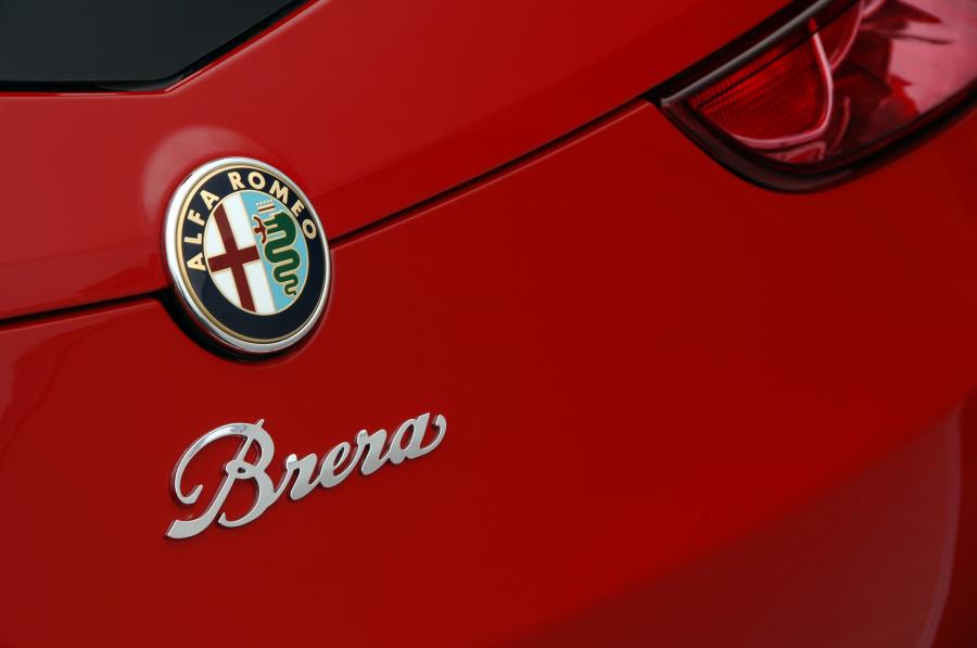 Логотип Alfa Romeo Brera (939D) 2006 года  (UK) (фото 24 из 52)